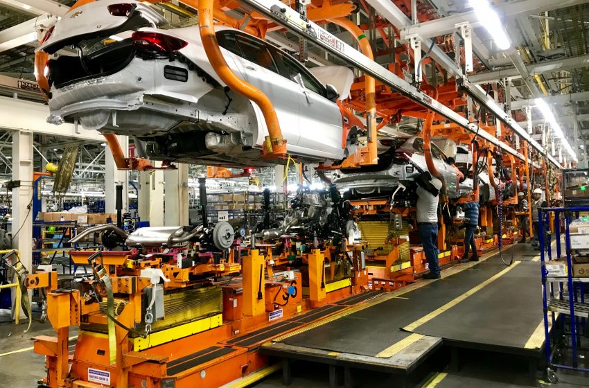  Sube producción y exportación de autos en octubre; General Motors retoma ritmo