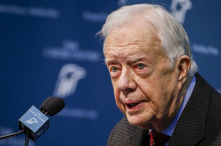  Expresidente de EU Jimmy Carter recibe cuidados paliativos en su casa