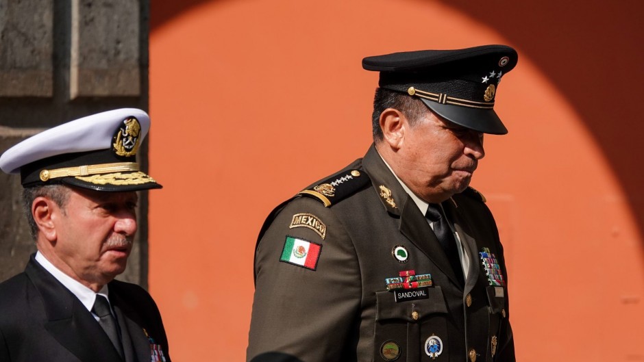 Tensión en las Fuerzas Armadas: Ojeda opera para impedir que Sandoval designe al sucesor de Gertz