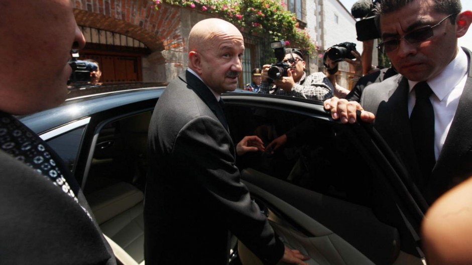 Exclusivo: En Palacio hablan de la "mano negra" de Salinas de Gortari en la rebelión del PT