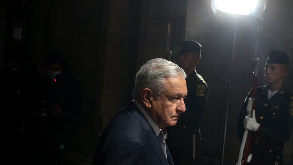 Exclusivo: AMLO ya no quiere viajar en aviones comerciales y se mueve en los jets de las Fuerzas Armadas