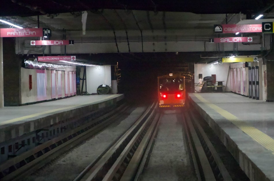 Pruebas en la renovada Línea 1 del Metro.