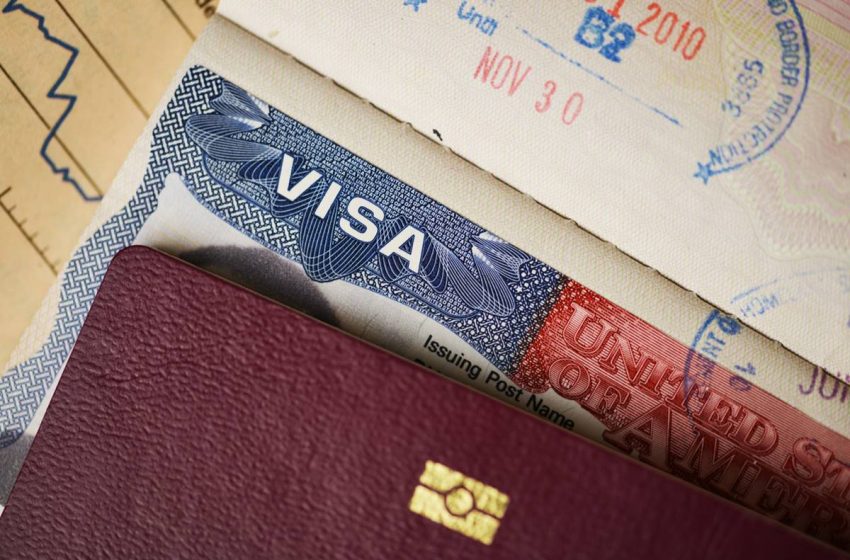  Gobierno de Trump suspende entrevistas para visas de estudiante y evalúa revisar redes sociales