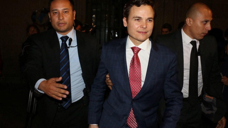 La tensión entre la 4T y los magnates regios: ahora el SAT le reclama una deuda a Vitro por más de $2500 millones