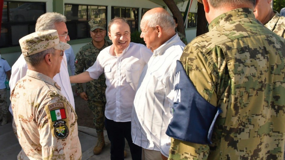 Los gobernadores Alfonso Durazo, Víctor Castro y Ricardo Rocha Moya.