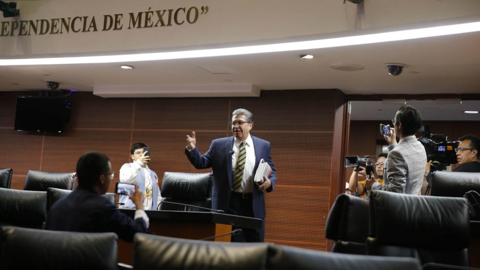 Ricardo Monreal en el Senado.