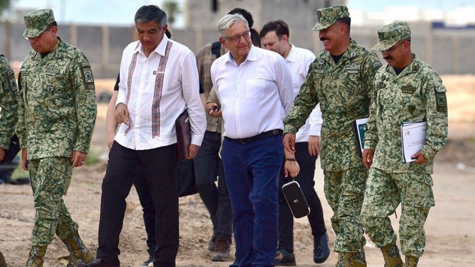 El presidente López Obrador y el gobernador Américo Villarreal.