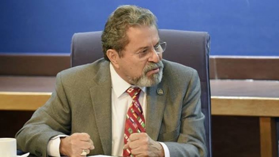 carlos velazquez tiscareño, titular AICM