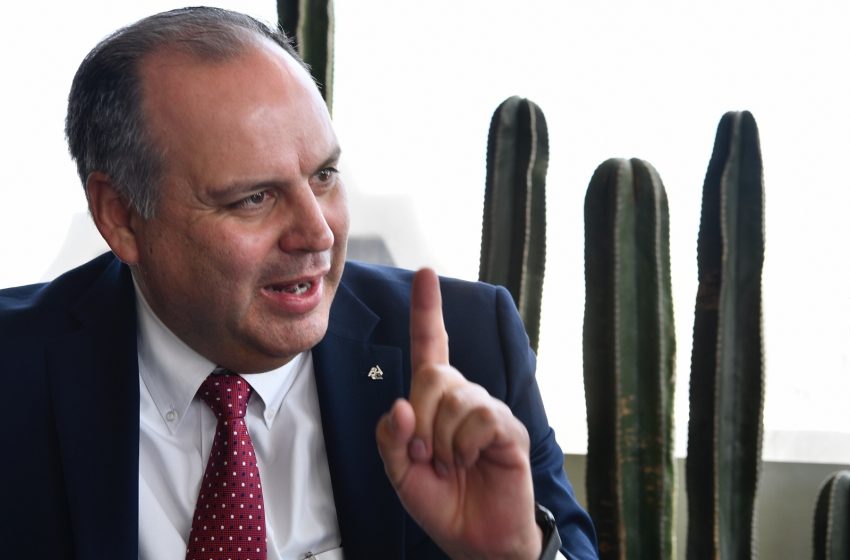  Presionado por Claudio X., De Hoyos valora renunciar a su aspiración presidencial
