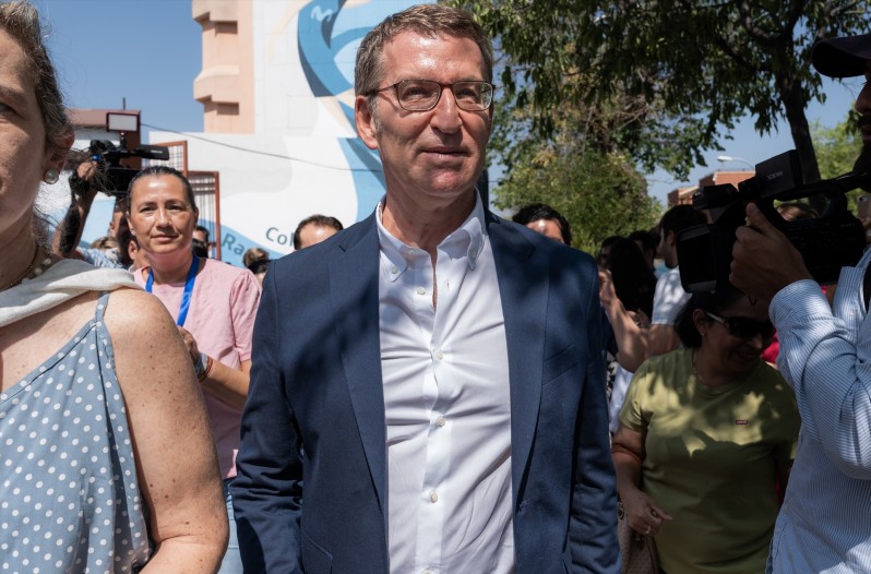 El PSOE da la sorpresa y derrumba la mayoría absoluta del PP y Vox