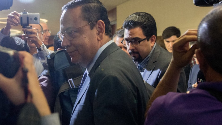 Claudio X. retiene el control del War Room de Xóchitl y pide dejar de lado a Germán Martínez