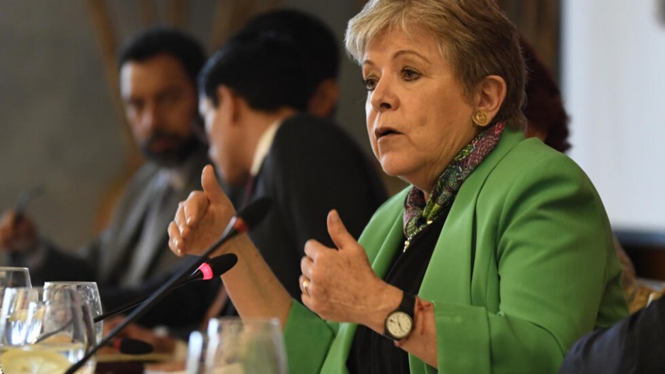 Cumbre en Bruselas: Bárcena recibe guiño de la UE para obras estructurales pero Sánchez reclama más apoyo a Kiev