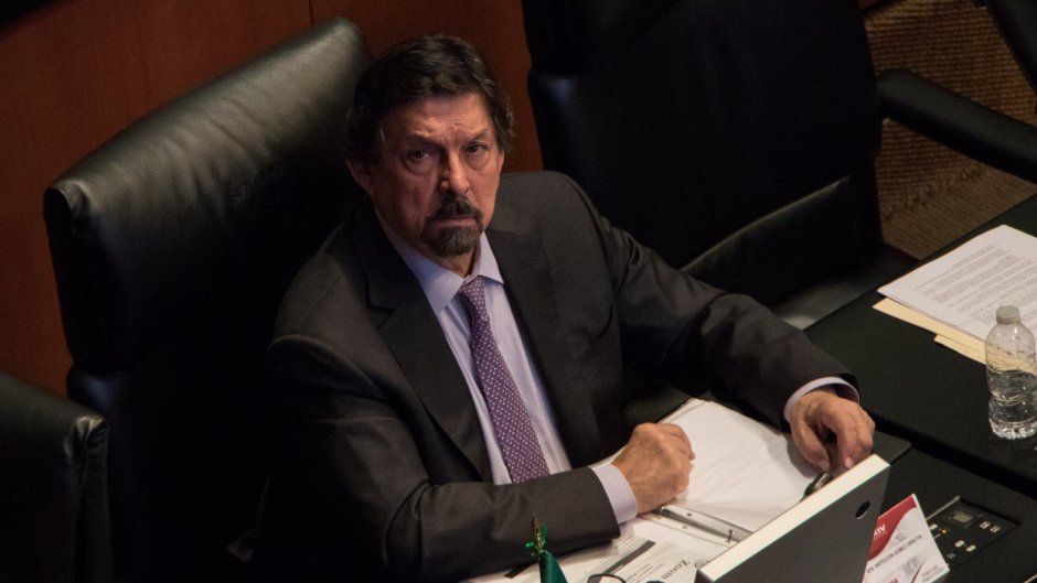 Gómez Urrutia quiere acordar con el Verde para retener su banca pluri en el Senado y asegurar fuero