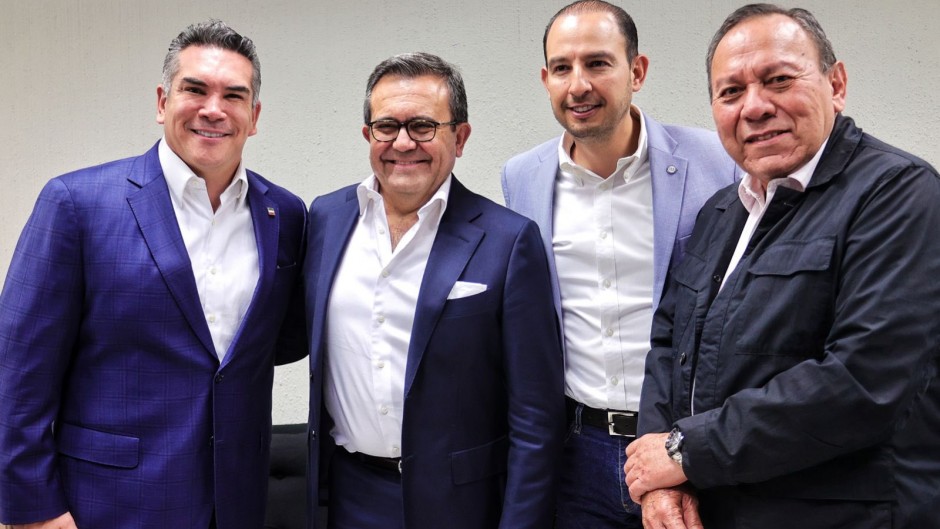 Ildefonso Guajardo con Alito Moreno, Marko Cortés y Jesús Zambrano.