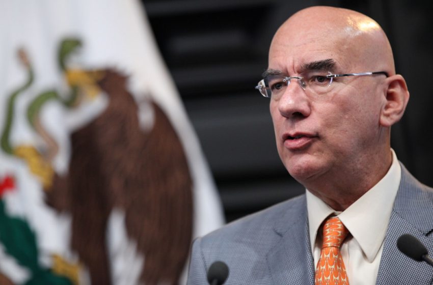 Con el riesgo de perder el registro, Dante inicia las pláticas para la candidatura presendencial de MC