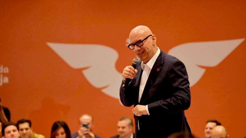 Con el riesgo de perder el registro, Dante inicia las pláticas para la candidatura presendencial de MC