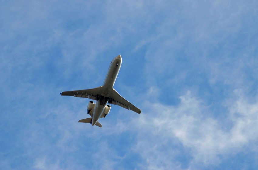  Cae avioneta y muere piloto en Navolato; estaba contratado para revelar sexo de un bebé desde el aire