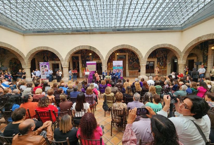 Se reconoce a legisladoras Coahuilenses con diccionario biográfico