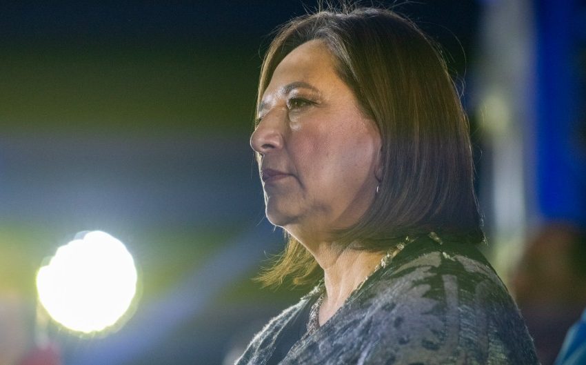  Xóchitl dice que está 16 puntos abajo de Sheinbaum y se lanzará contra AMLO por acusaciones de nexos con el narco