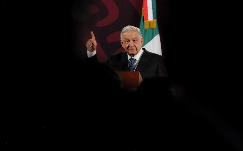 AMLO acusa a las Afores de lanzar campaña para “distorsionar” reforma sobre pensiones