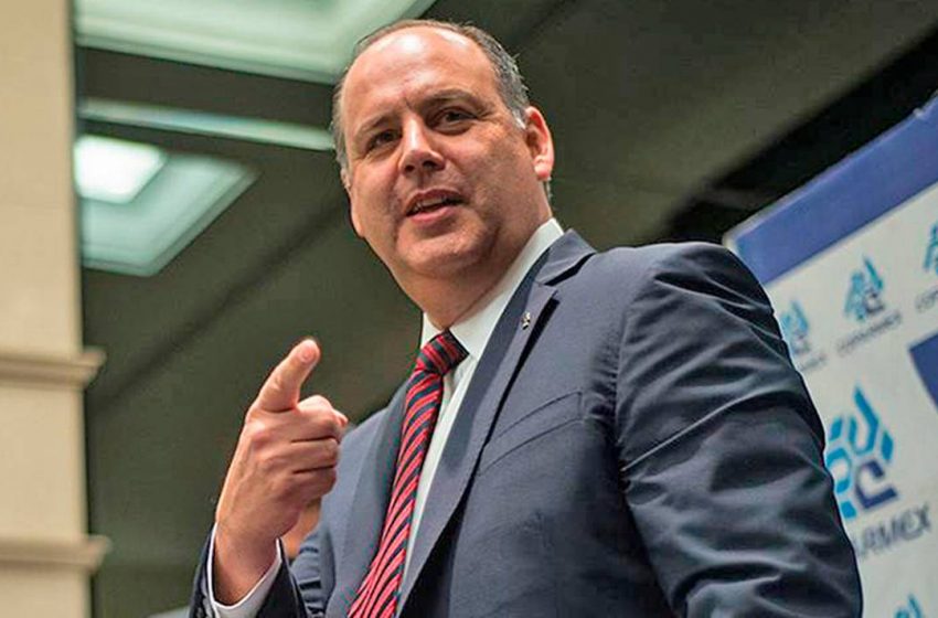  De Hoyos rompió con el PAN y el PRI y ahora se acerca a Dante por una candidatura en MC