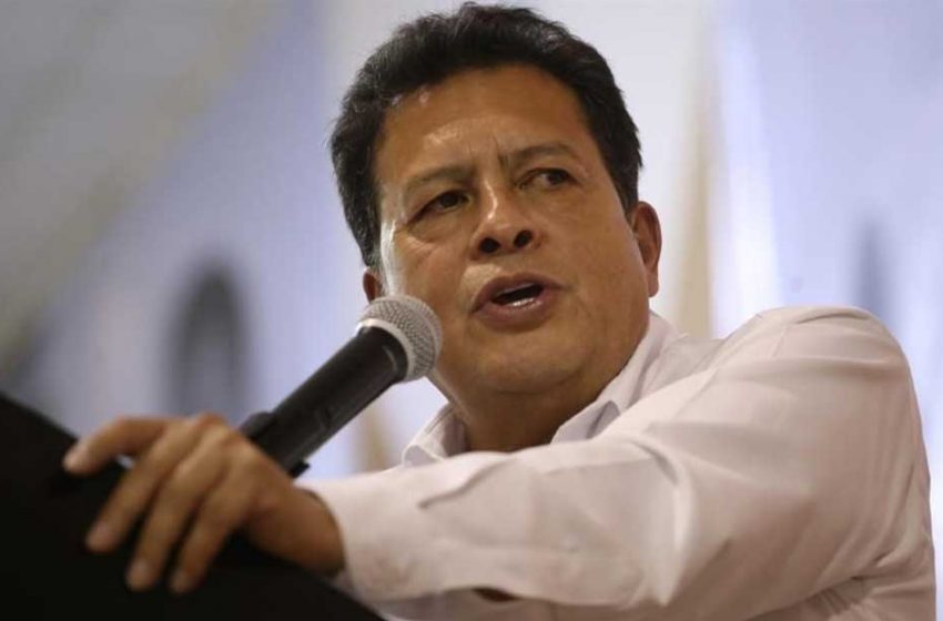 El sindicato petrolero refuerza la presión sobre López Obrador para tomar el control de Dos Bocas