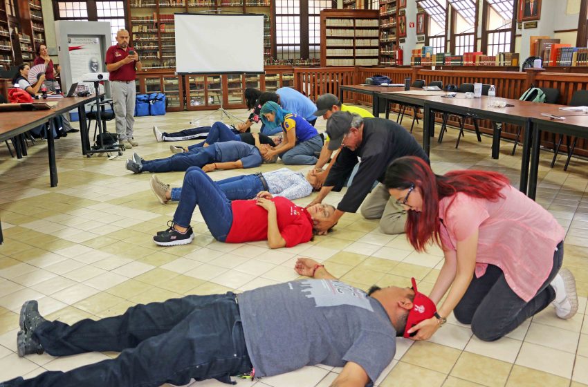 Capacitan a Personal de la UAdeC en Atención de Urgencias Médicas