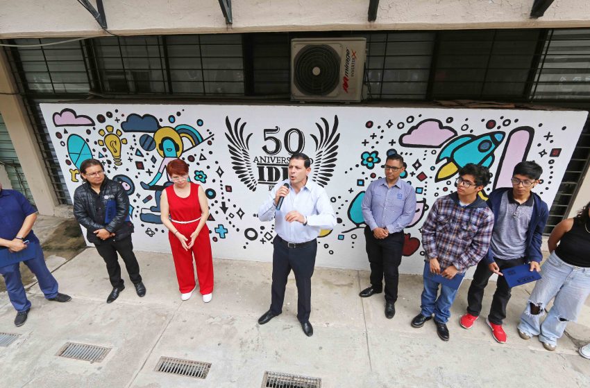 Inaugura Rector de la UAdeC Laboratorio de Paleontología y Mural del 50 Aniversario en el IDEA Saltillo