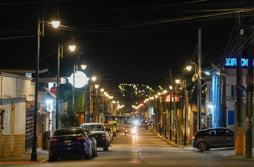 AVANZA MODERNIZACIÓN DEL ALUMBRADO PÚBLICO EN RAMOS ARIZPE