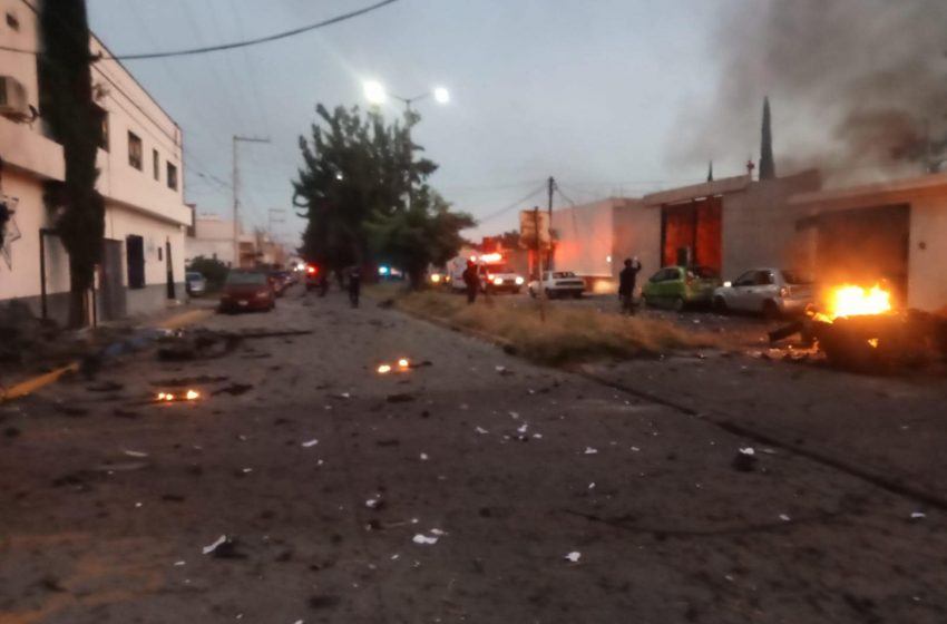 Atentado con coches bomba a en Acámbaro y Jerécuaro, Guanajuato.