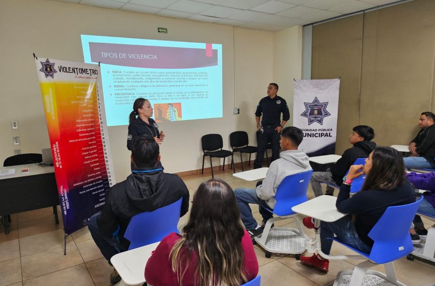  POLICÍA DE RAMOS ARIZPE REFUERZA PLÁTICAS PARA PROTECCIÓN DE LAS MUJERES 