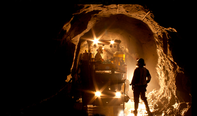 A la baja minería en el sur del país por problemas en producción petrolera: Banxico