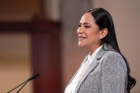  Tras los señalamientos de Monreal, Sheinbaum respalda a Ariadna Montiel: “Realiza un excelente trabajo”