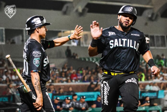  Saraperos se impone 6-1 a Monclova y empata la serie en casa