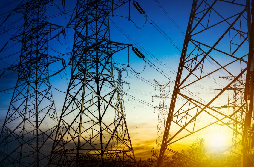  CFE restablece el suministro eléctrico en comunidades de Tabasco y refuerza medidas preventivas