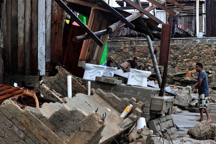 Daños en Acapulco por la tormenta tropical ‘Dalila’