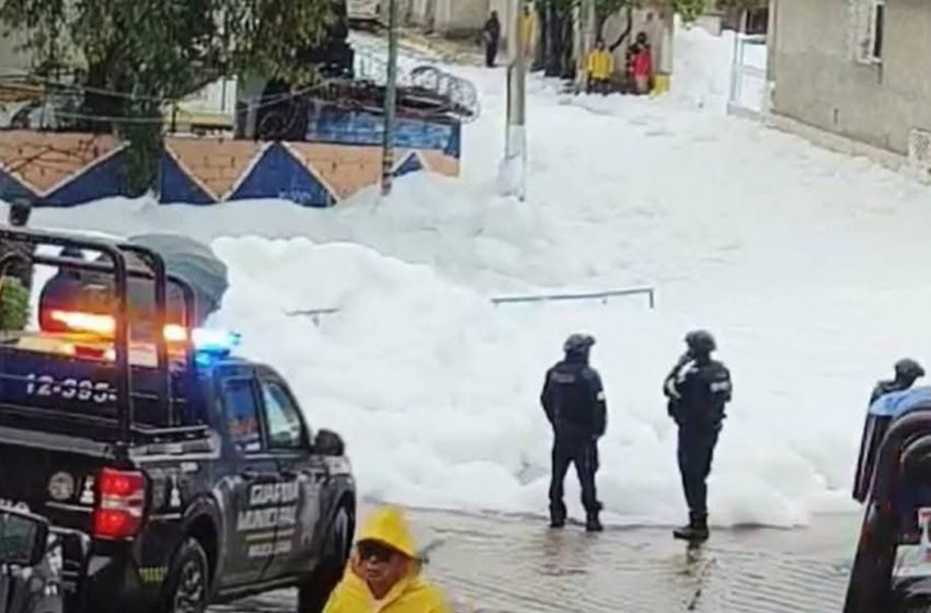  Desborde de la presa Los Cuartos en Naucalpan debido a fuertes lluvias