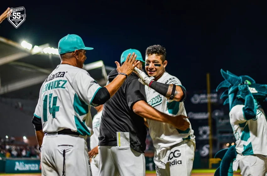  Emocionante victoria de los Saraperos de Saltillo sobre los Pericos de Puebla en la décima entrada
