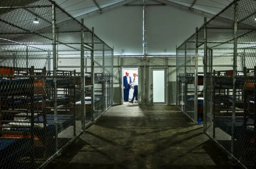 Las políticas migratorias de Trump: planes para construir más megacentros de detención