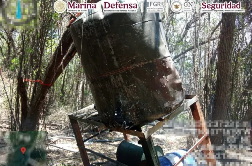 Aseguran narcolaboratorio en Sinaloa y decomisan 4,900 kilos de metanfetamina