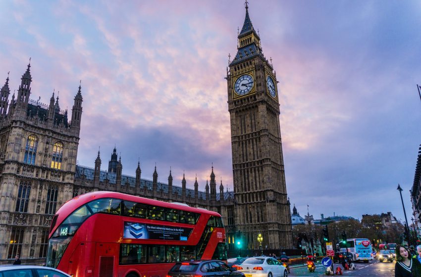 Policía de Londres detiene más de 365 personas en protesta a favor de Acción Palestina