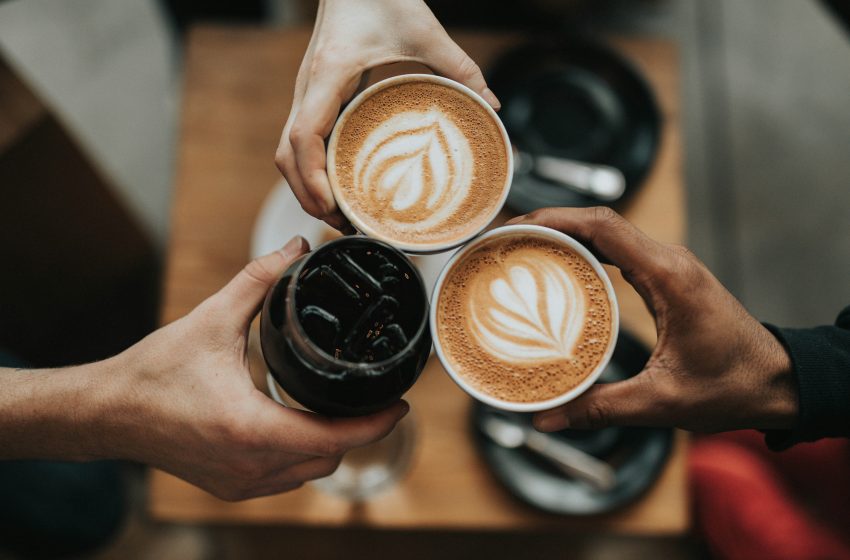 El arancel de 10% en EU beneficia a Colombia en flores y café
