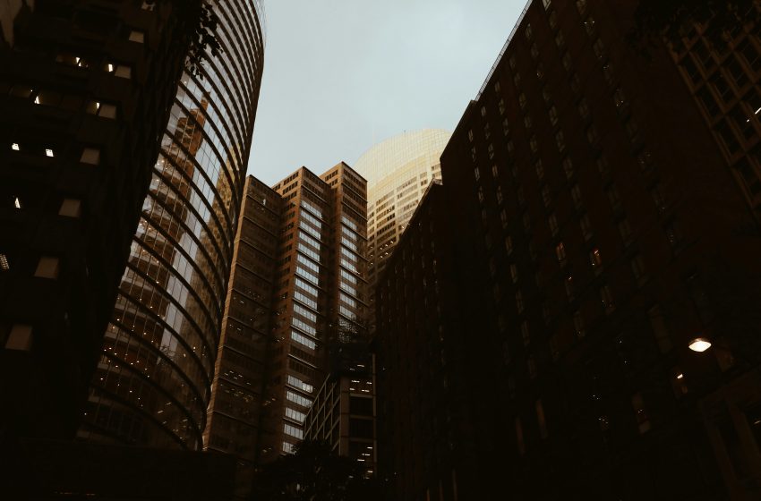  Análisis del Mercado de Valores: Nasdaq y S&P 500 caen, Dow Jones sube