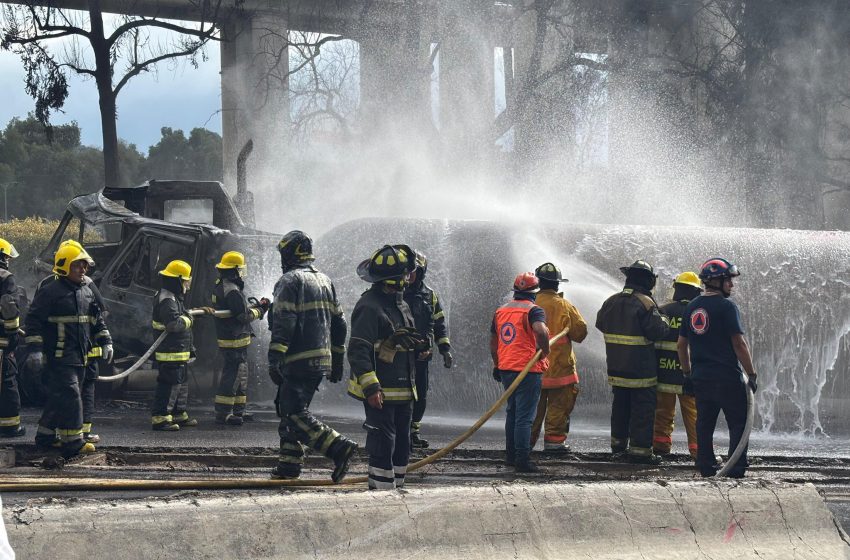  Tragedia en Ciudad de México: cuatro muertos y 90 heridos por explosión de pipa en el Puente de La Concordia