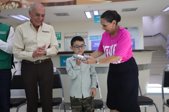 Lleva DIF Coahuila gran programa de lentes