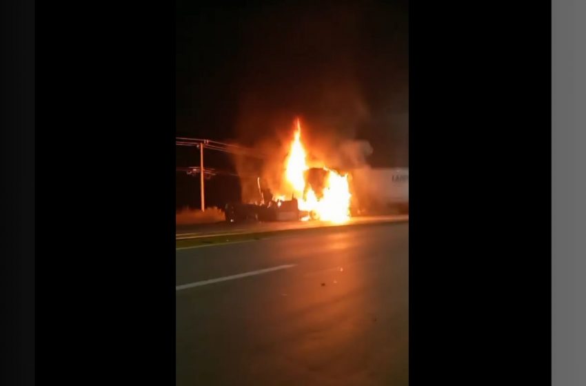 Incidentes de bloqueos y quema de vehículos en carreteras de Zacatecas