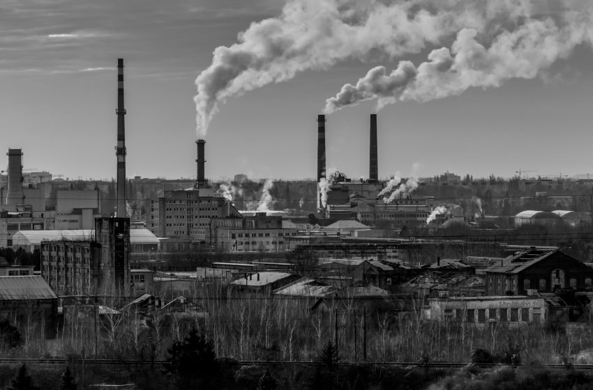 Ambiente de incertidumbre en la industria maquiladora: Estancamiento en el empleo y los establecimientos en operación