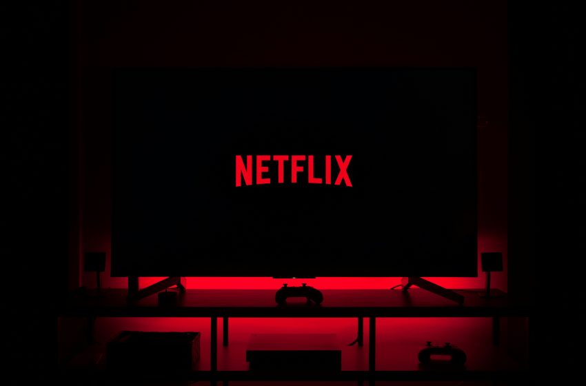 Netflix cae 10%, su peor resultado en tres años