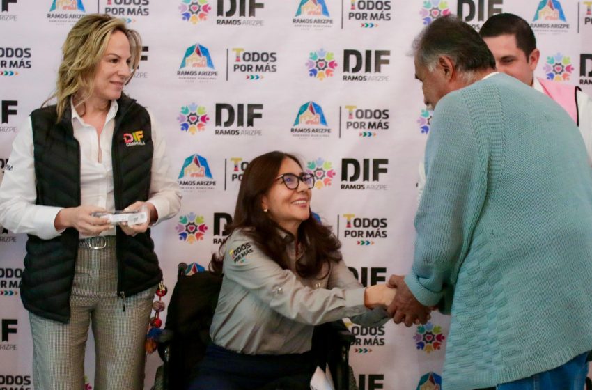  Campaña gratuita de entrega de lentes para vista cansada en Ramos Arizpe, Coahuila