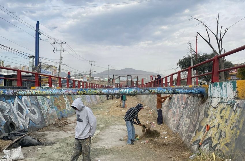  Mantenimiento urbano y limpieza profunda: compromiso municipal en Ramos Arizpe